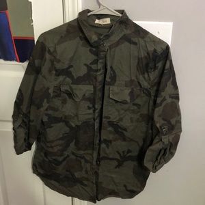 Cammo Elan button down long sleeve shirt
